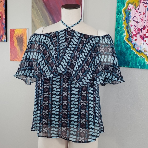 RELISHED Ruffle Patterned off the Shoulder Top - Picture 3 of 10